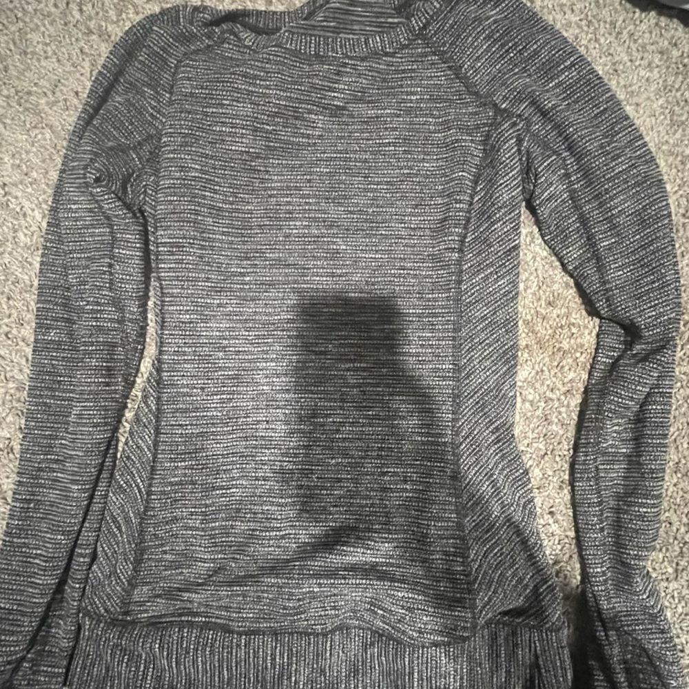 lululemon athletica Women's Gray Long Sleeve Top